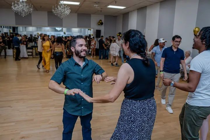Melómano 12 Year Anniversary SALSA & BACHATA CLASS PHOTOS gallery photo