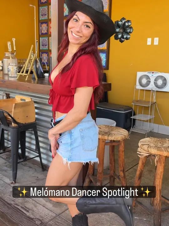 Get to Know: Diana 💃 🌟 Why did you start dancing? “I started dancing as a way to reconnect with myself — through movement, music, and expression. Dance became a space where