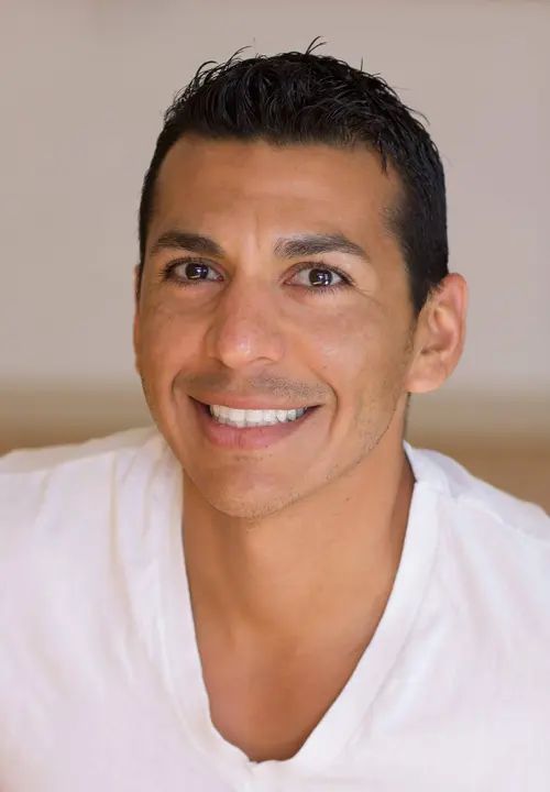 Meet Chris! He is on our Melómano Salsa Intermediate team! He was born and raised in Sunny San Diego! His favorite movies are Point Break and Tommy Boy! He loves Gelato and It