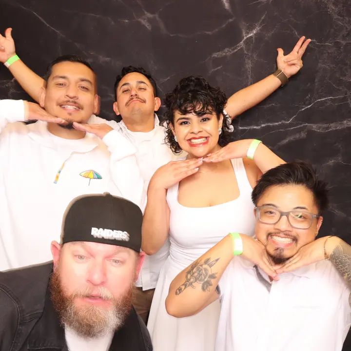 Melomano Winter White Social Photobooth 12/2025 gallery photo
