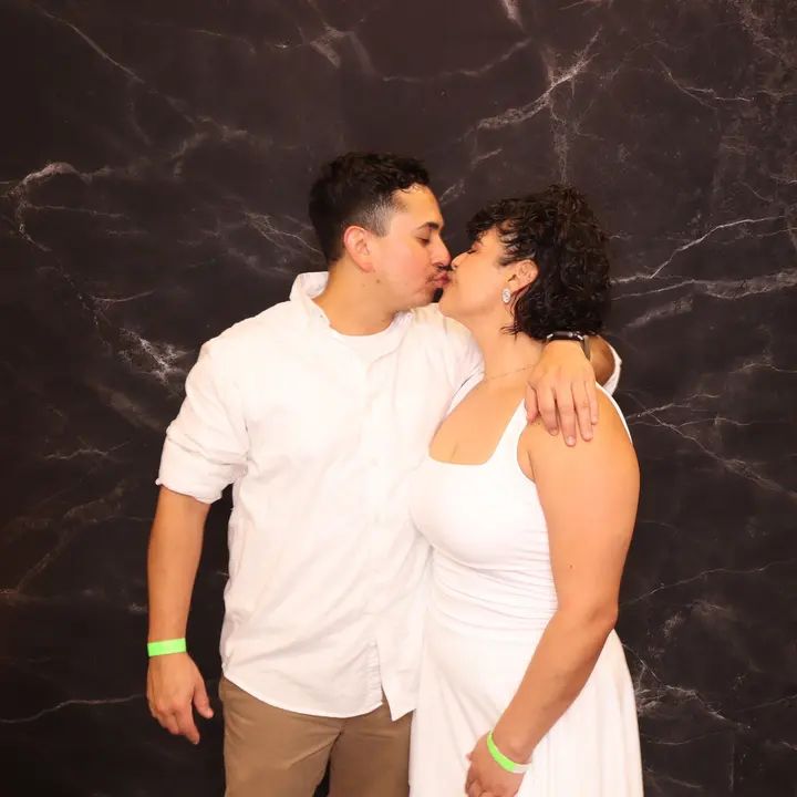 Melomano Winter White Social Photobooth 12/2025 gallery photo