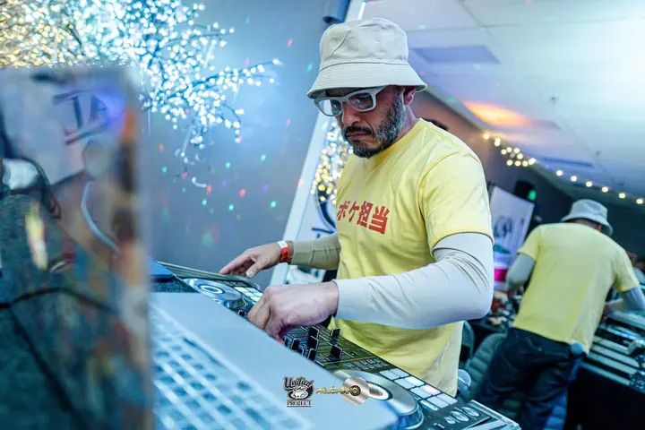 United on2 social Hosted by Melomano the social (part 1)3.30.24 gallery photo