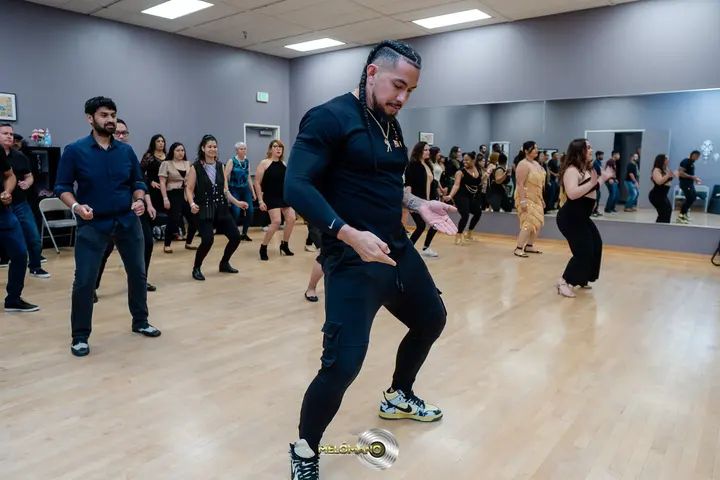 The Melómano Bachata Footwork Debut gallery photo