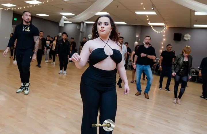 The Melómano Bachata Footwork Debut gallery photo