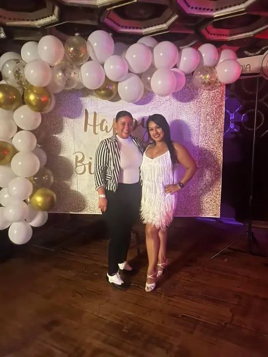 Thank you to everyone who came out to the first Melómano Social of the year!!! 🎉 We celebrated the beautiful Diana Trigo! We also celebrated Nikhil and Jesse!!! We had an ab