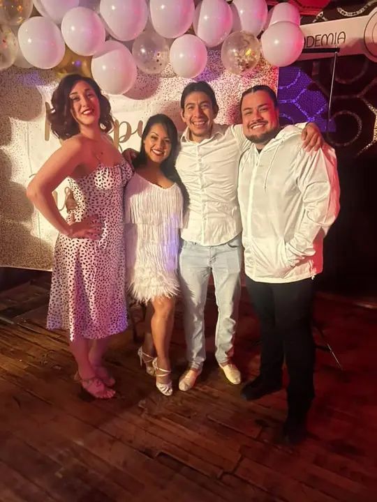 Thank you to everyone who came out to the first Melómano Social of the year!!! 🎉 We celebrated the beautiful Diana Trigo! We also celebrated Nikhil and Jesse!!! We had an ab