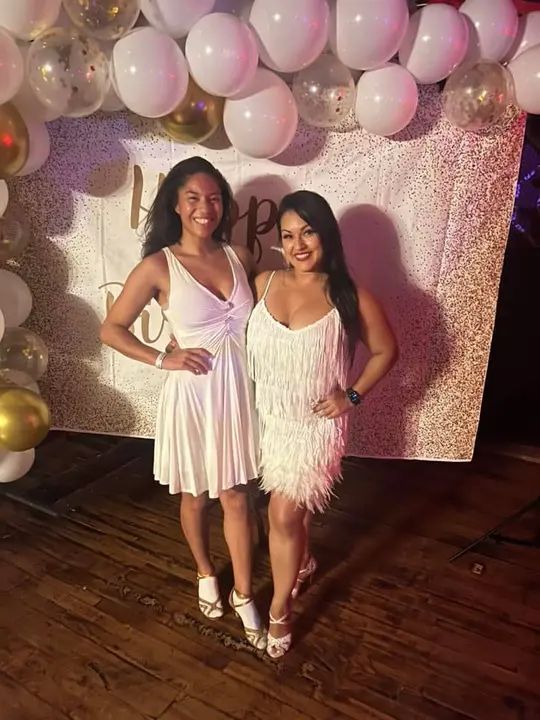 Thank you to everyone who came out to the first Melómano Social of the year!!! 🎉 We celebrated the beautiful Diana Trigo! We also celebrated Nikhil and Jesse!!! We had an ab