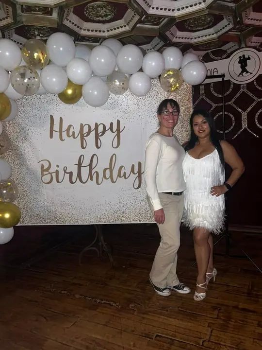 Thank you to everyone who came out to the first Melómano Social of the year!!! 🎉 We celebrated the beautiful Diana Trigo! We also celebrated Nikhil and Jesse!!! We had an ab