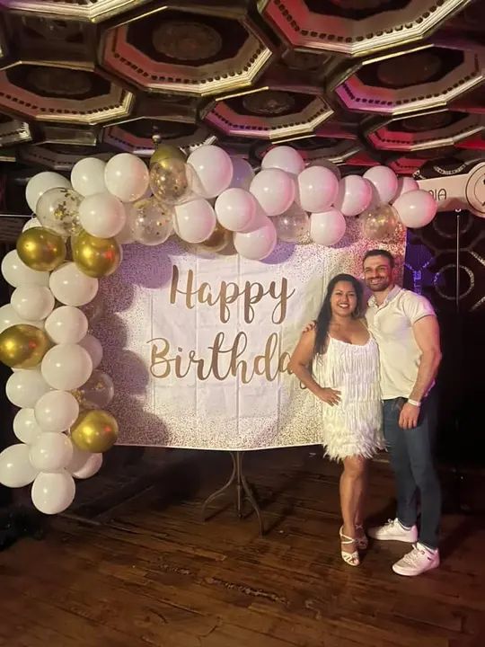 Thank you to everyone who came out to the first Melómano Social of the year!!! 🎉 We celebrated the beautiful Diana Trigo! We also celebrated Nikhil and Jesse!!! We had an ab