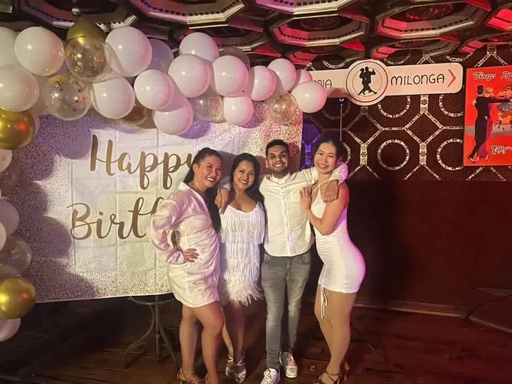 Thank you to everyone who came out to the first Melómano Social of the year!!! 🎉 We celebrated the beautiful Diana Trigo! We also celebrated Nikhil and Jesse!!! We had an ab