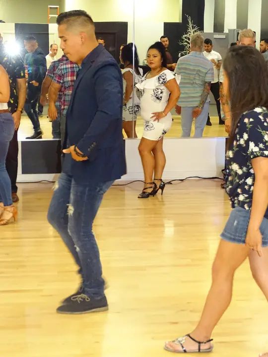 AUGUST BACHATA SOCIAL gallery photo