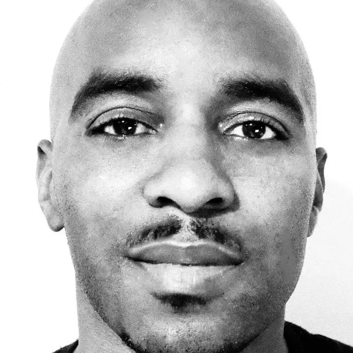 Happy Birthday @sevencrawford 🎂🎊🎉 the man behind many of the awesome Melómano videos you see! Thank you for your support in helping us reach our dance dreams! We appreciate