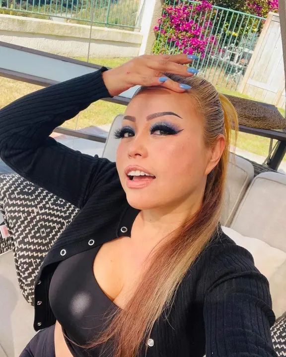 Happy birthday to the lovely @chie_chan2016 !!!! 🎂🎉🎁 We’re so happy you’re part of our dance Fam mamas! We hope you have a wonderful day. We love you!!!! ❤️❤️❤️#MelomanoEn