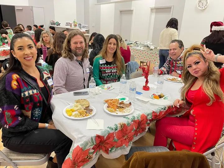 The Melómano Ugly Sweater Holiday Party 2021! gallery photo
