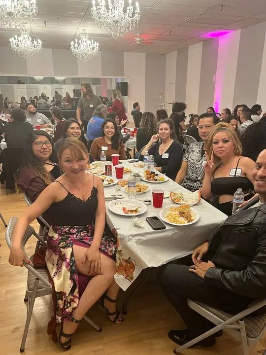 Melómano Friendsgiving 2021 💓 gallery photo