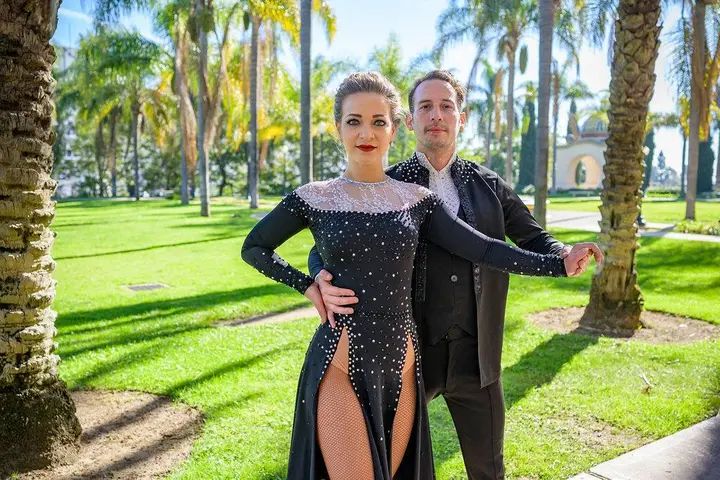 Photoshoot pics! Just another perk of being part of the Melómano Dance Family!!! Learn more about our classes, dance teams, and events at www.melomano.us Photo taken by: Rach