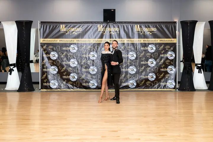 Photoshoot pics! Just another perk of being part of the Melómano Dance Family!!! Learn more about our classes, dance teams, and events at www.melomano.us