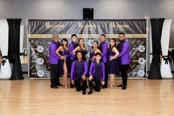Photoshoot pics! Just another perk of being part of the Melómano Dance Family!!! Learn more about our classes, dance teams, and events at www.melomano.us