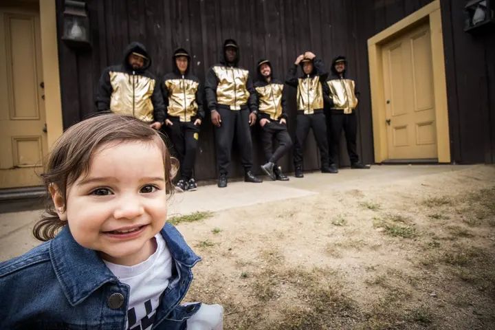 Photoshoot pics! Just another perk of being part of the Melómano Dance Family!!! Learn more about our classes, dance teams, and events at www.melomano.us