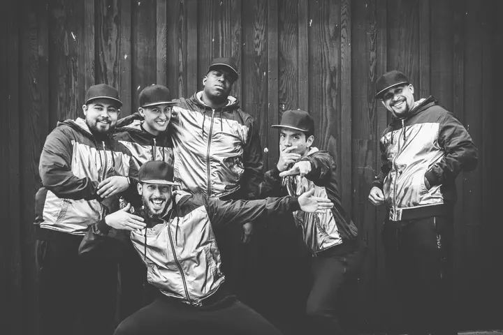 Photoshoot pics! Just another perk of being part of the Melómano Dance Family!!! Learn more about our classes, dance teams, and events at www.melomano.us