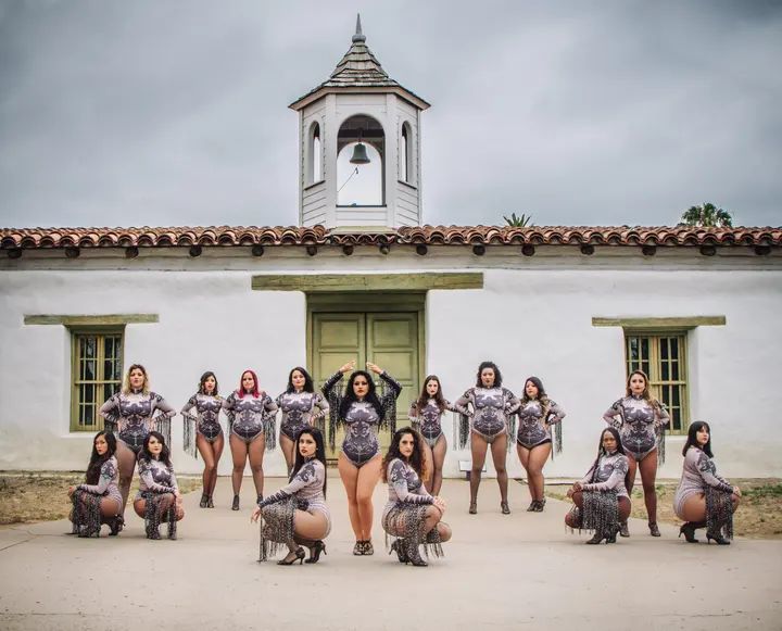 Photoshoot pics! Just another perk of being part of the Melómano Dance Family!!! Learn more about our classes, dance teams, and events at www.melomano.us