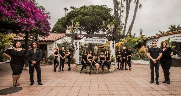 Photoshoot pics! Just another perk of being part of the Melómano Dance Family!!! Learn more about our classes, dance teams, and events at www.melomano.us