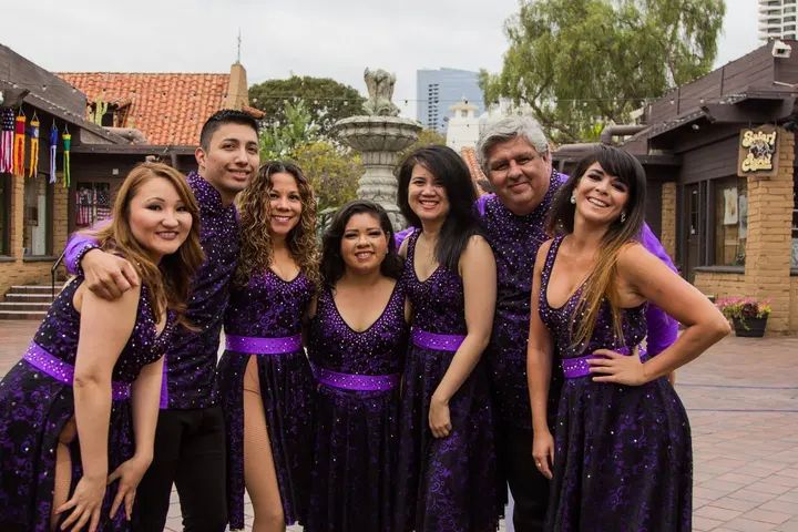 Photoshoot pics! Just another perk of being part of the Melómano Dance Family!!! Learn more about our classes, dance teams, and events at www.melomano.us