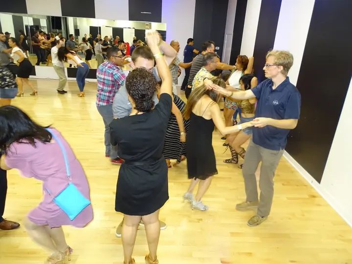AUGUST BACHATA SOCIAL gallery photo