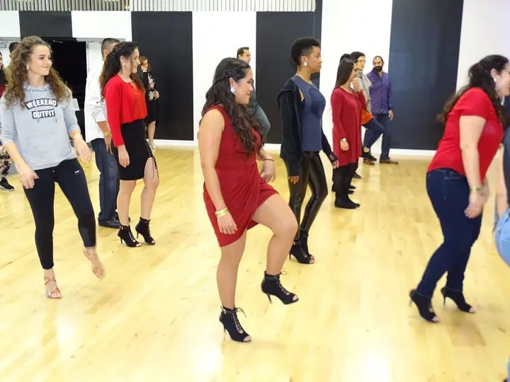 DECEMBER 2018 BACHATA SOCIAL gallery photo