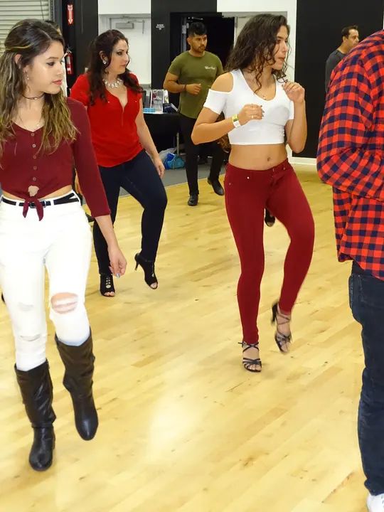 DECEMBER 2018 BACHATA SOCIAL gallery photo