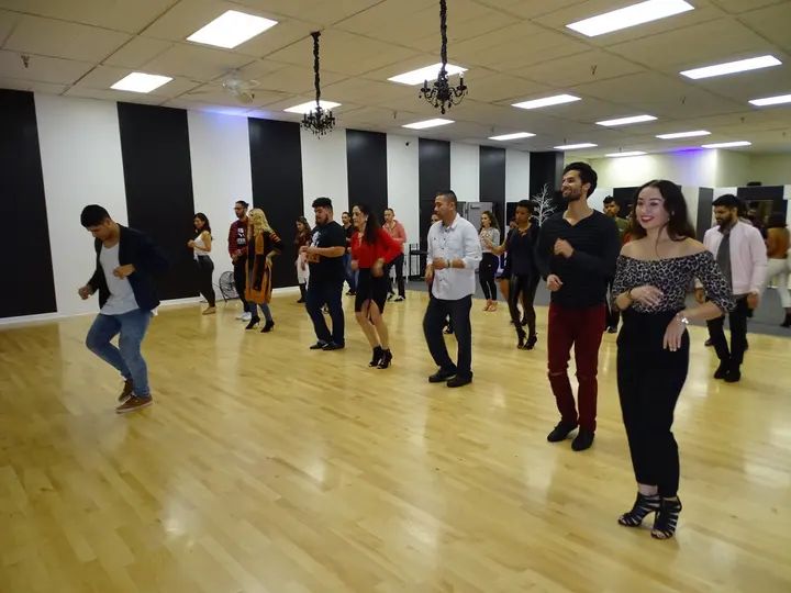 DECEMBER 2018 BACHATA SOCIAL gallery photo