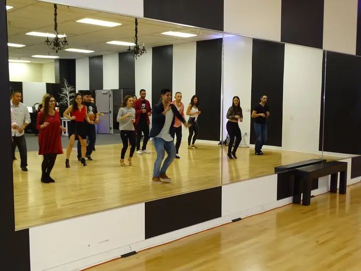 DECEMBER 2018 BACHATA SOCIAL gallery photo