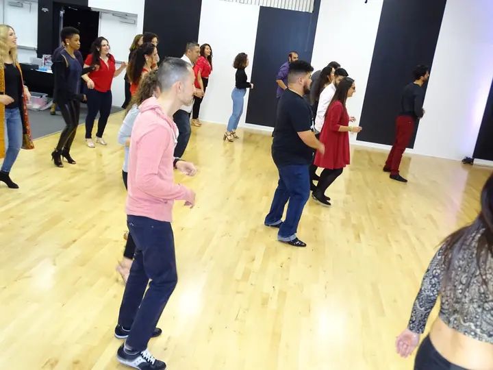 DECEMBER 2018 BACHATA SOCIAL gallery photo