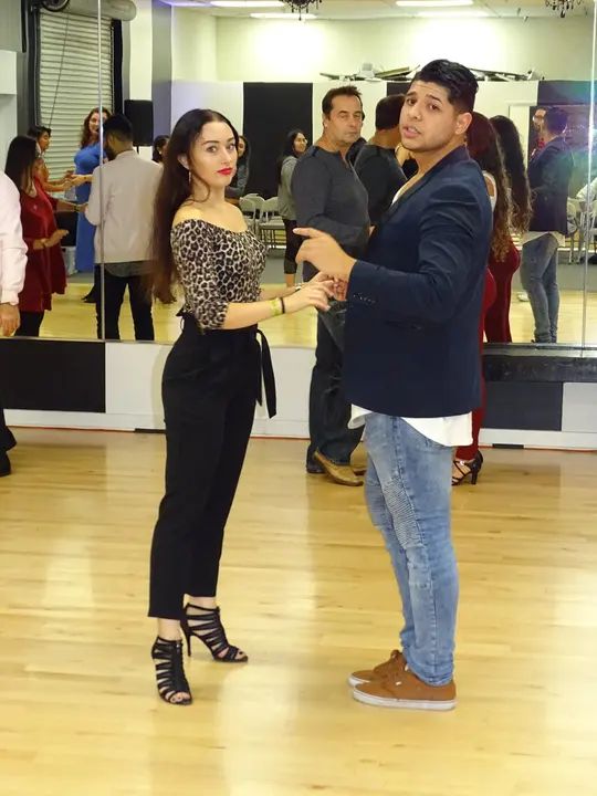 DECEMBER 2018 BACHATA SOCIAL gallery photo