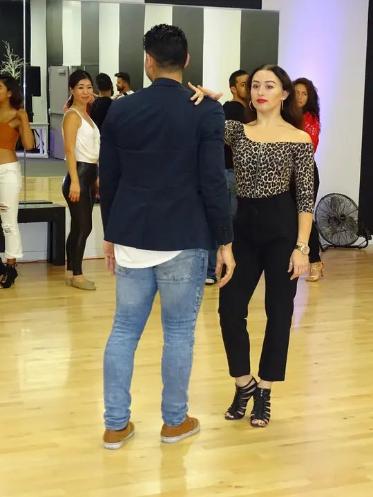 DECEMBER 2018 BACHATA SOCIAL gallery photo