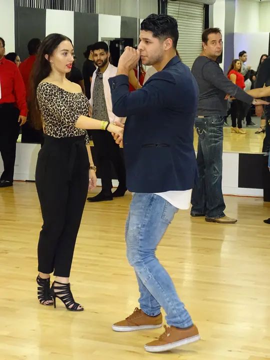 DECEMBER 2018 BACHATA SOCIAL gallery photo