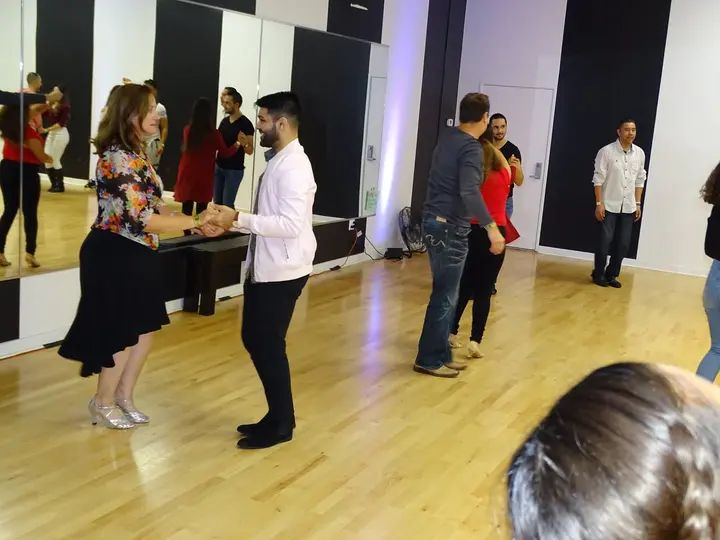 DECEMBER 2018 BACHATA SOCIAL gallery photo