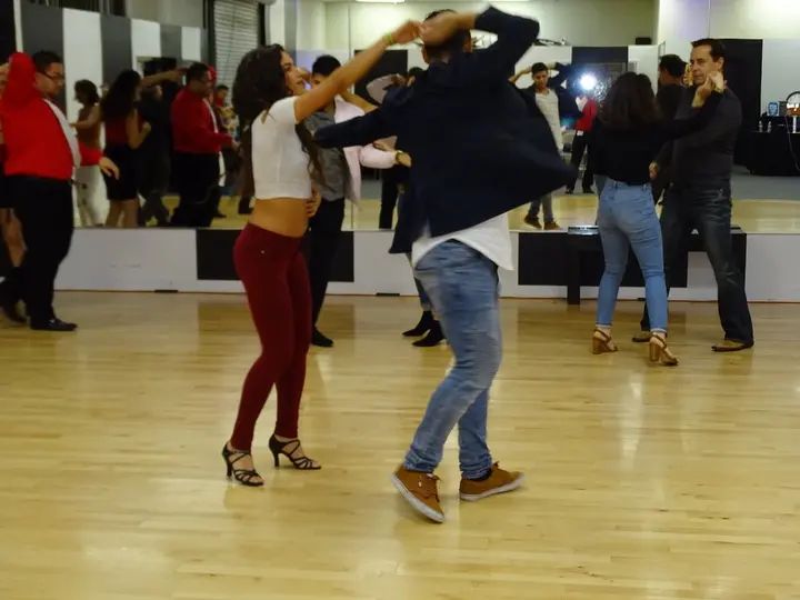 DECEMBER 2018 BACHATA SOCIAL gallery photo