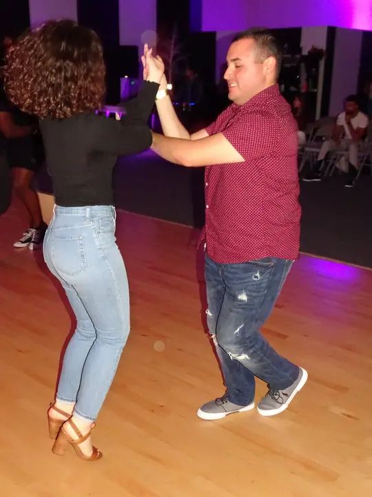 DECEMBER 2018 BACHATA SOCIAL gallery photo