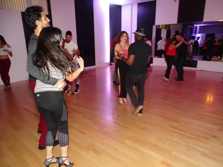 DECEMBER 2018 BACHATA SOCIAL gallery photo