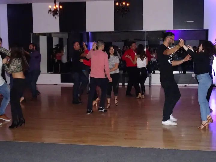 DECEMBER 2018 BACHATA SOCIAL gallery photo