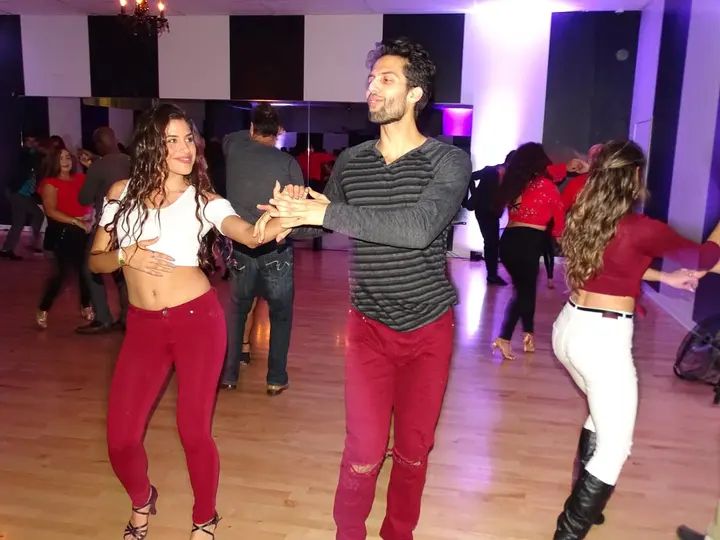DECEMBER 2018 BACHATA SOCIAL gallery photo