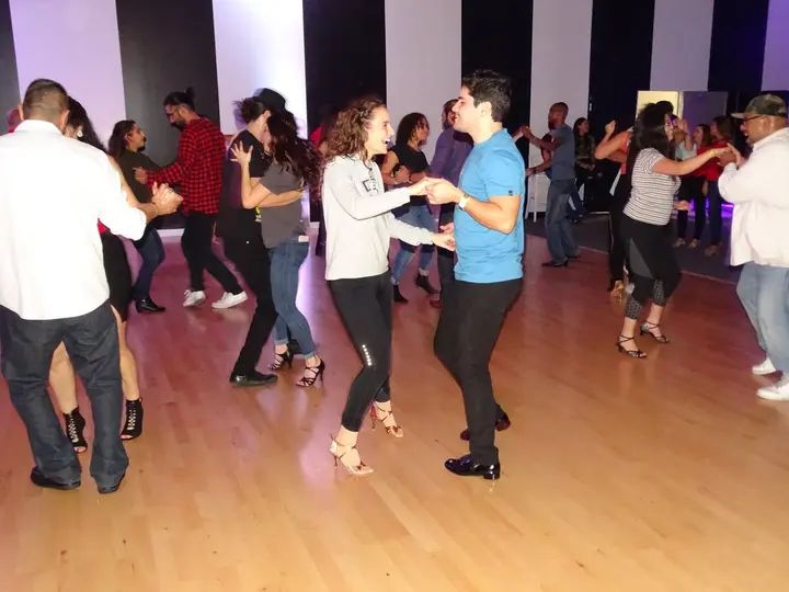 DECEMBER 2018 BACHATA SOCIAL gallery photo