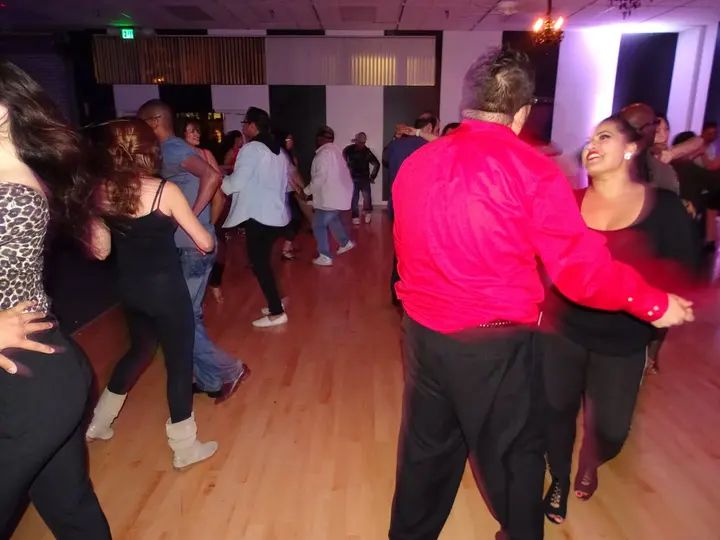 DECEMBER 2018 BACHATA SOCIAL gallery photo