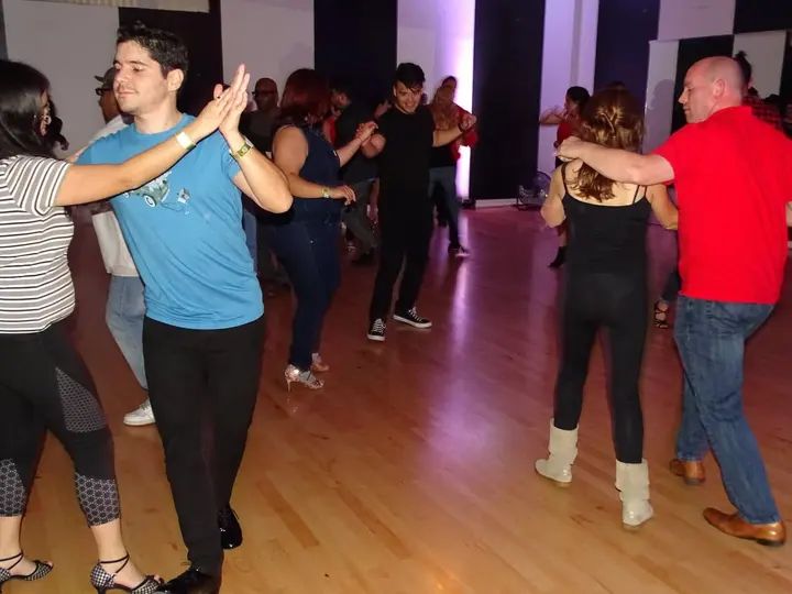 DECEMBER 2018 BACHATA SOCIAL gallery photo
