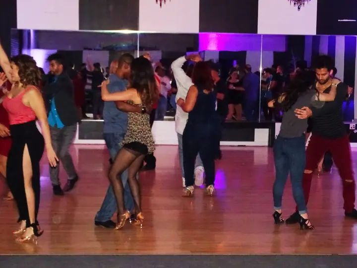 DECEMBER 2018 BACHATA SOCIAL gallery photo