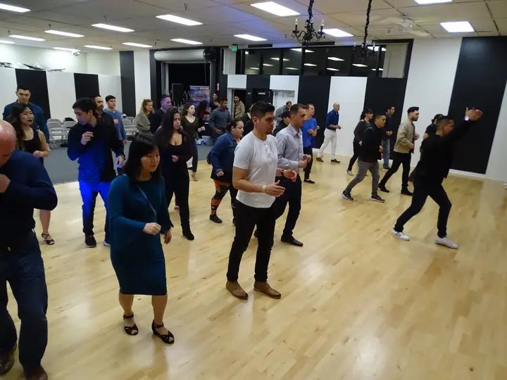 Melómano Bachata Social February 2019 gallery photo