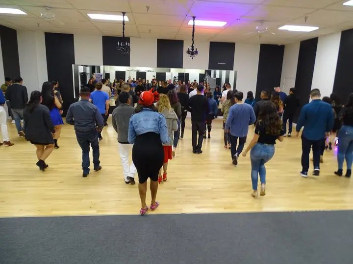 Melómano Bachata Social February 2019 gallery photo