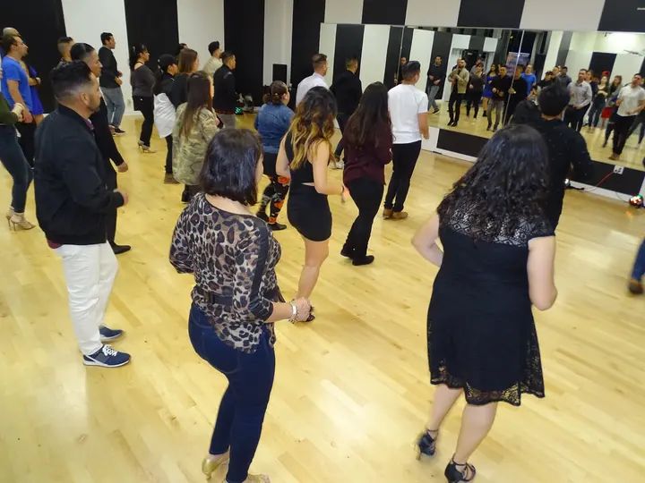 Melómano Bachata Social February 2019 gallery photo