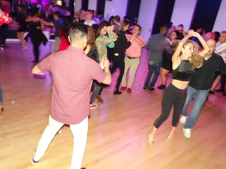 Melómano Bachata Social February 2019 gallery photo